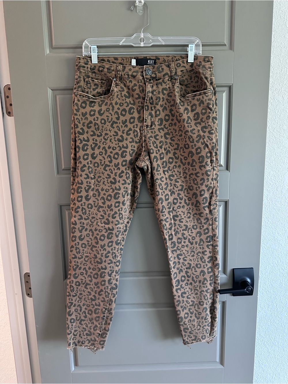 Kut from the Kloth Tan Leopard Skinny Jeans